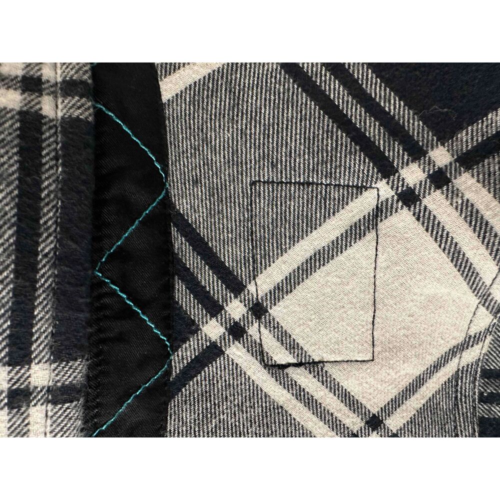 Eddie Bauer Flannel Snap Shacket Womens XXL Navy White Buffalo Plaid Long Sleeve - Picture 12 of 13
